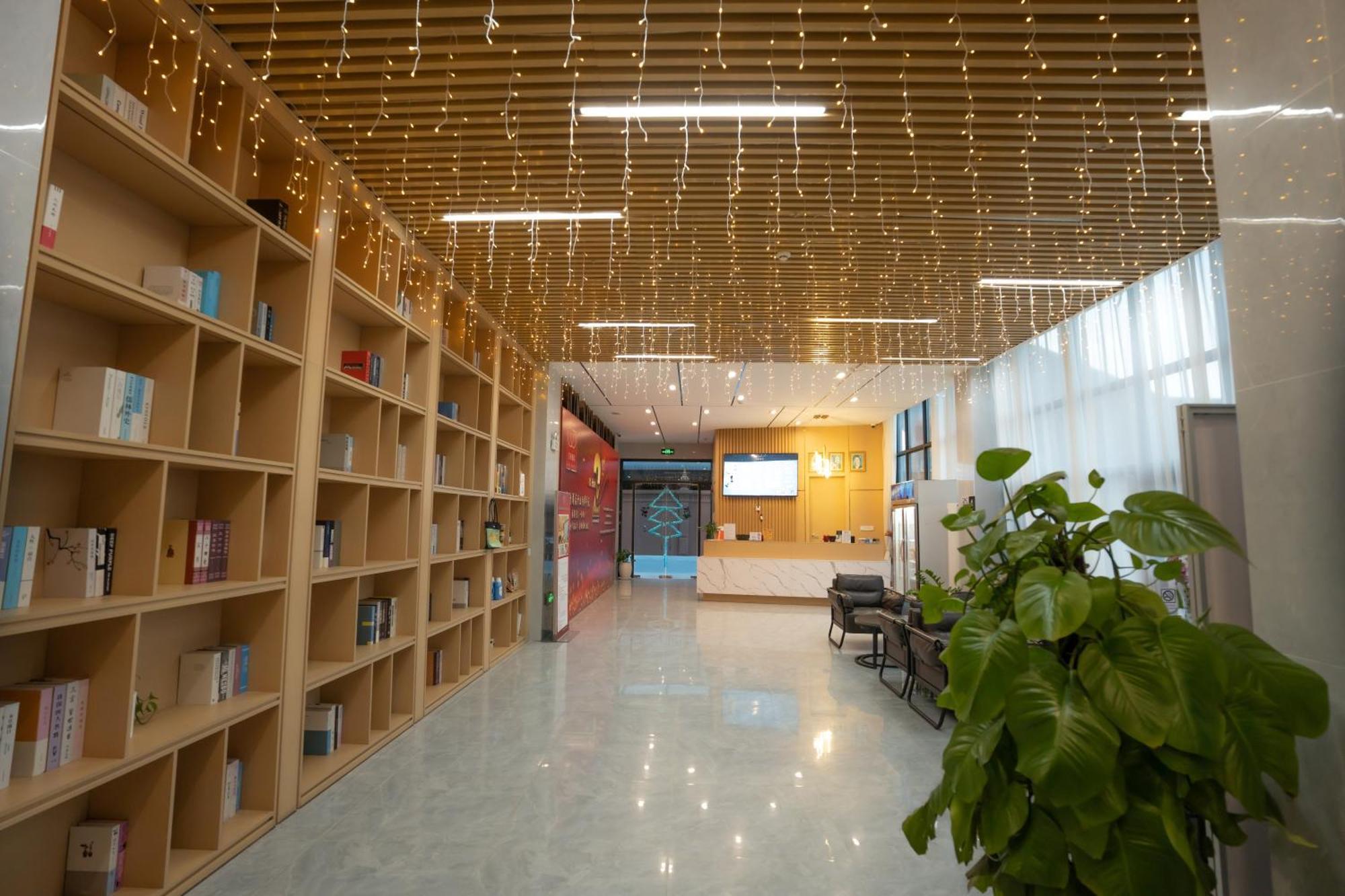 Hotel Ark House Phnom Penh Esterno foto